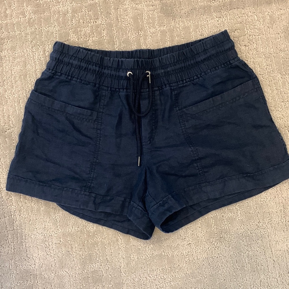 Athleta • Cabo Linen 4” shorts